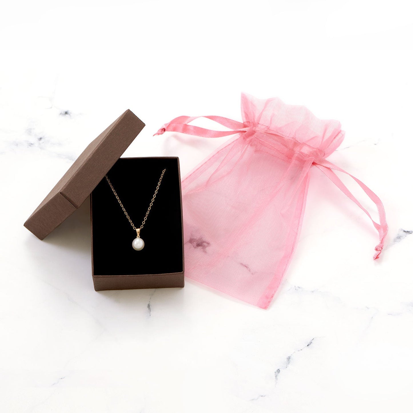 14 Karat Gold Pearl Necklace