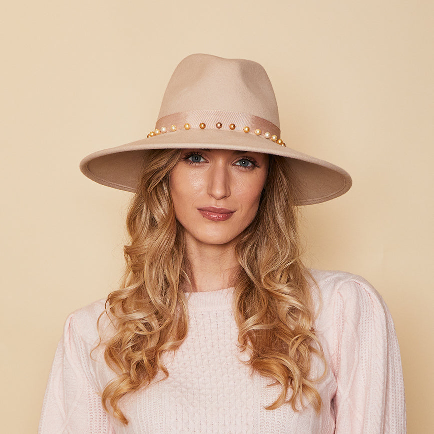 PEARL EMMANUELLE HAT IN NUDE